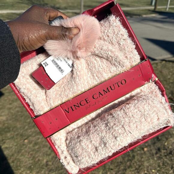 Vince Camuto Faux Fur Hat And Loop Winter Set Color Blush - Picture 8 of 11